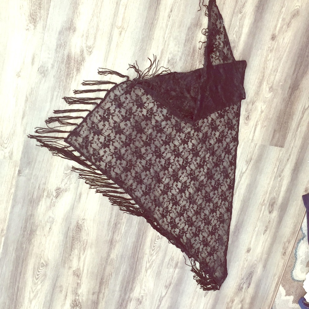 Black Wrap w/ Bottom Tassels
